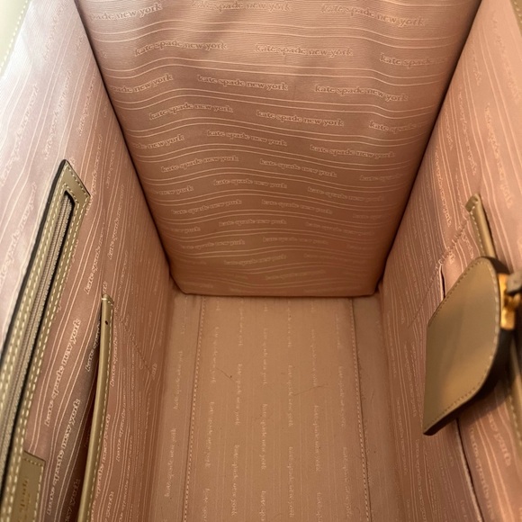 Kate Spade Oversized Tote - Picture 6 of 7